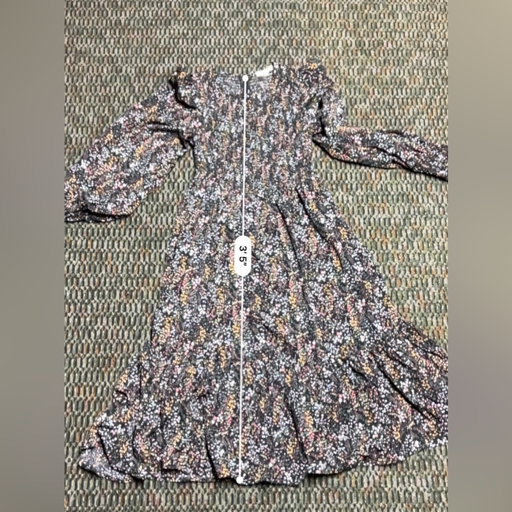 Midi dress with flowers - Picture 7 of 8